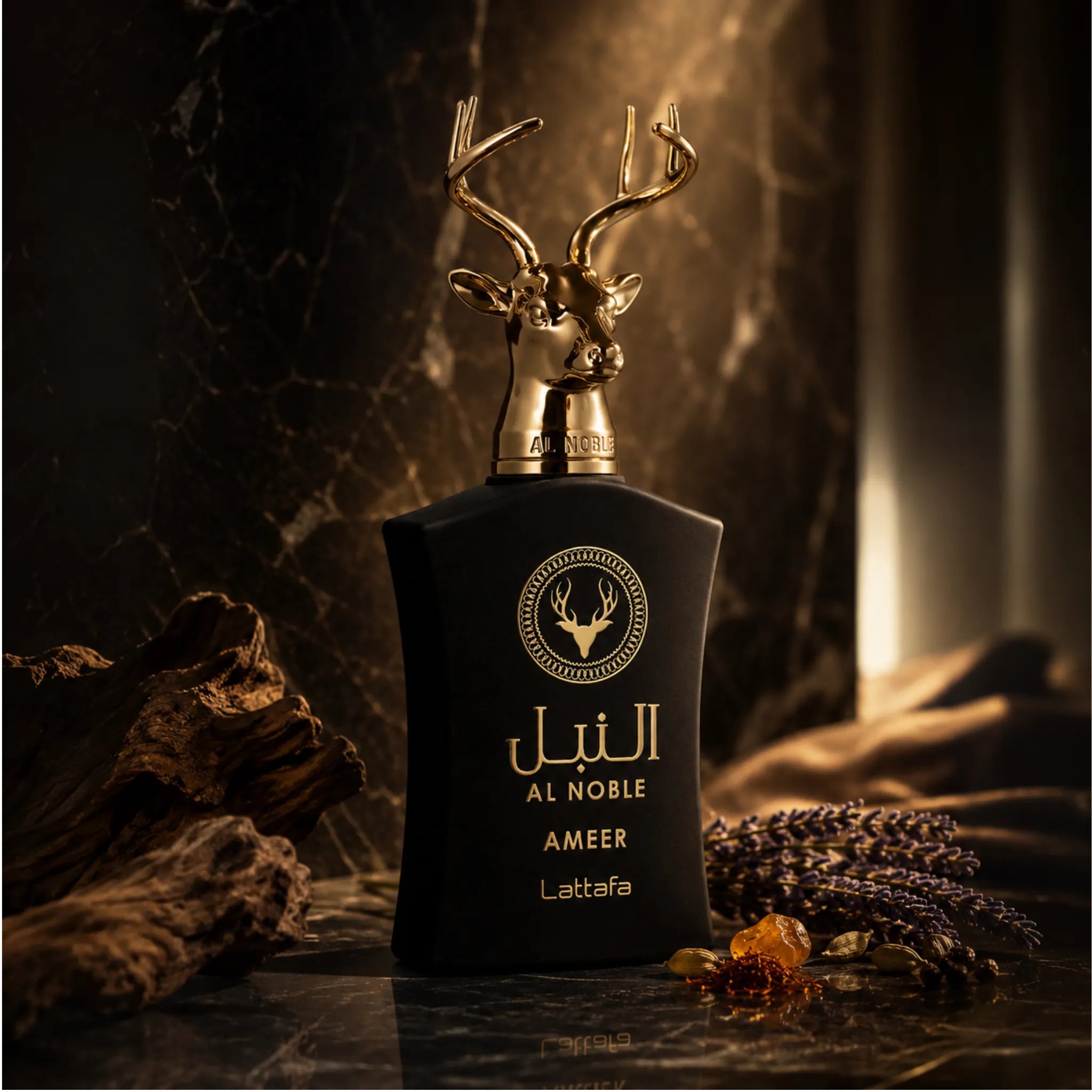 Al Noble Ameer Lattafa Eau de Parfum Para Hombre con fondo creativo de naturaleza