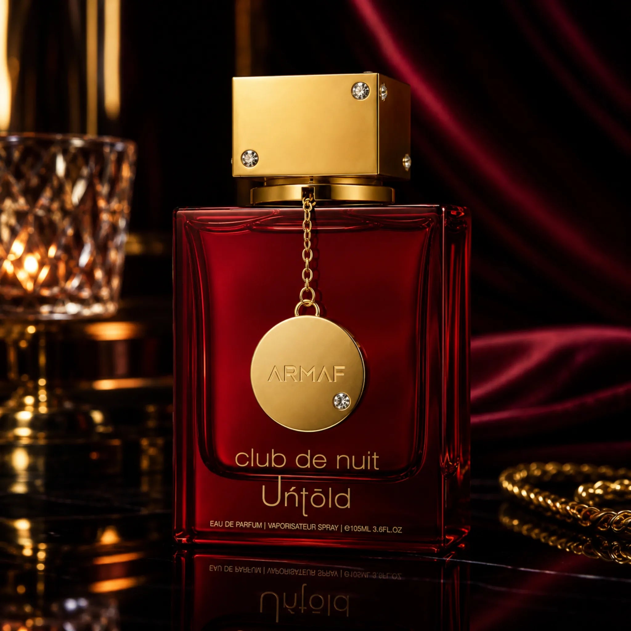 Club de Nuit Untold Armaf Eau de Parfum Unisex con fondo creativo de estructuras y flores
