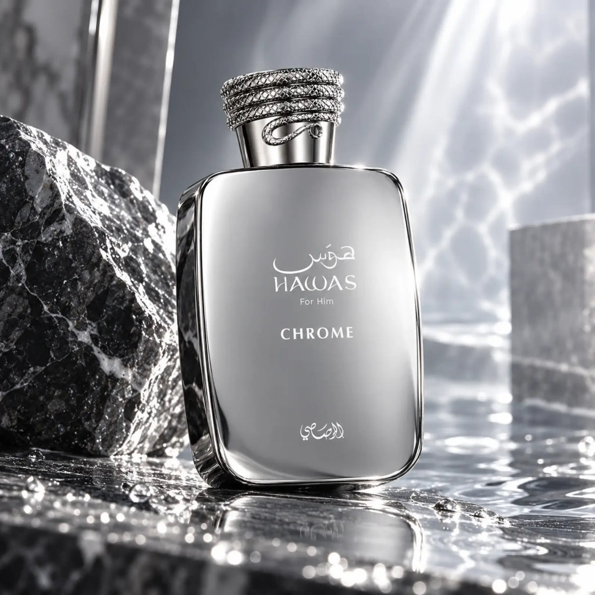 Hawas Chrome Rasasi Eau de Parfum con fondo de rocas platas