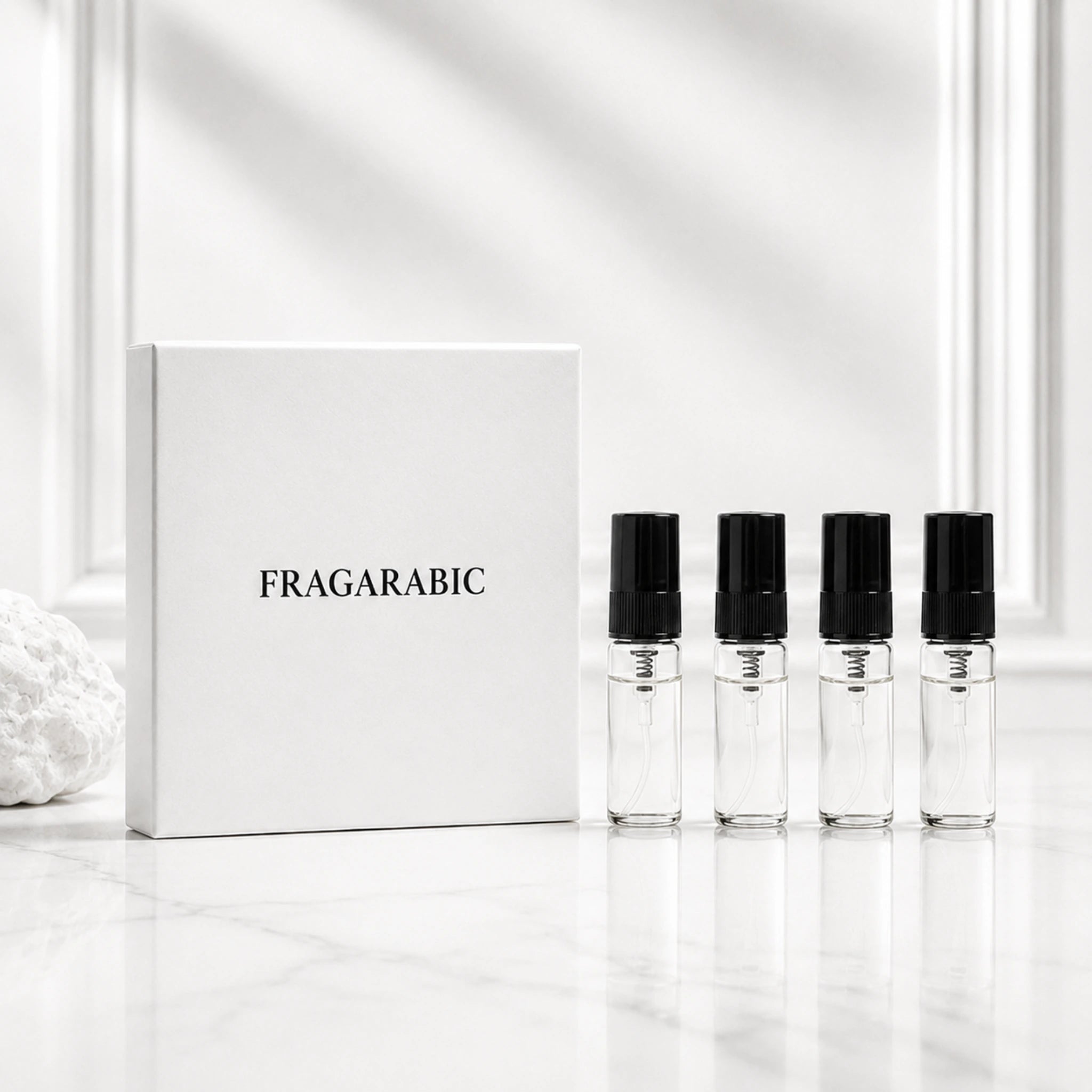 Muestras perfumes árabes con caja fragarabic con fondo lujoso