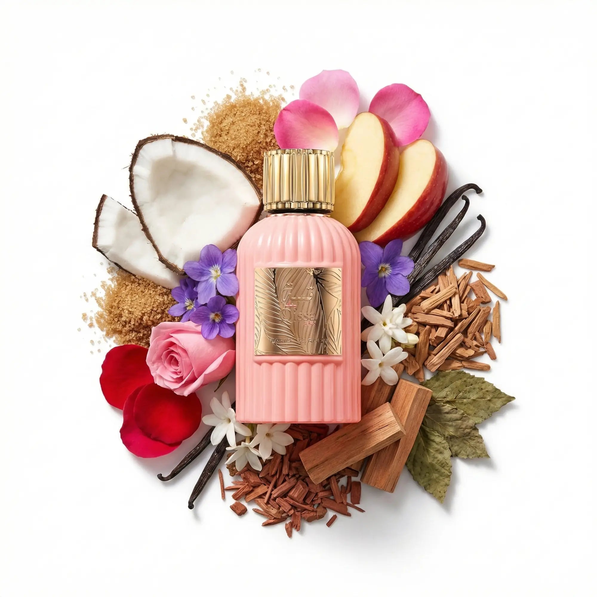 Qissa_Pink_Paris_Corner_Eau_de_Parfum_Para_Mujer_Fondo_Blanco_Coco_Manzana