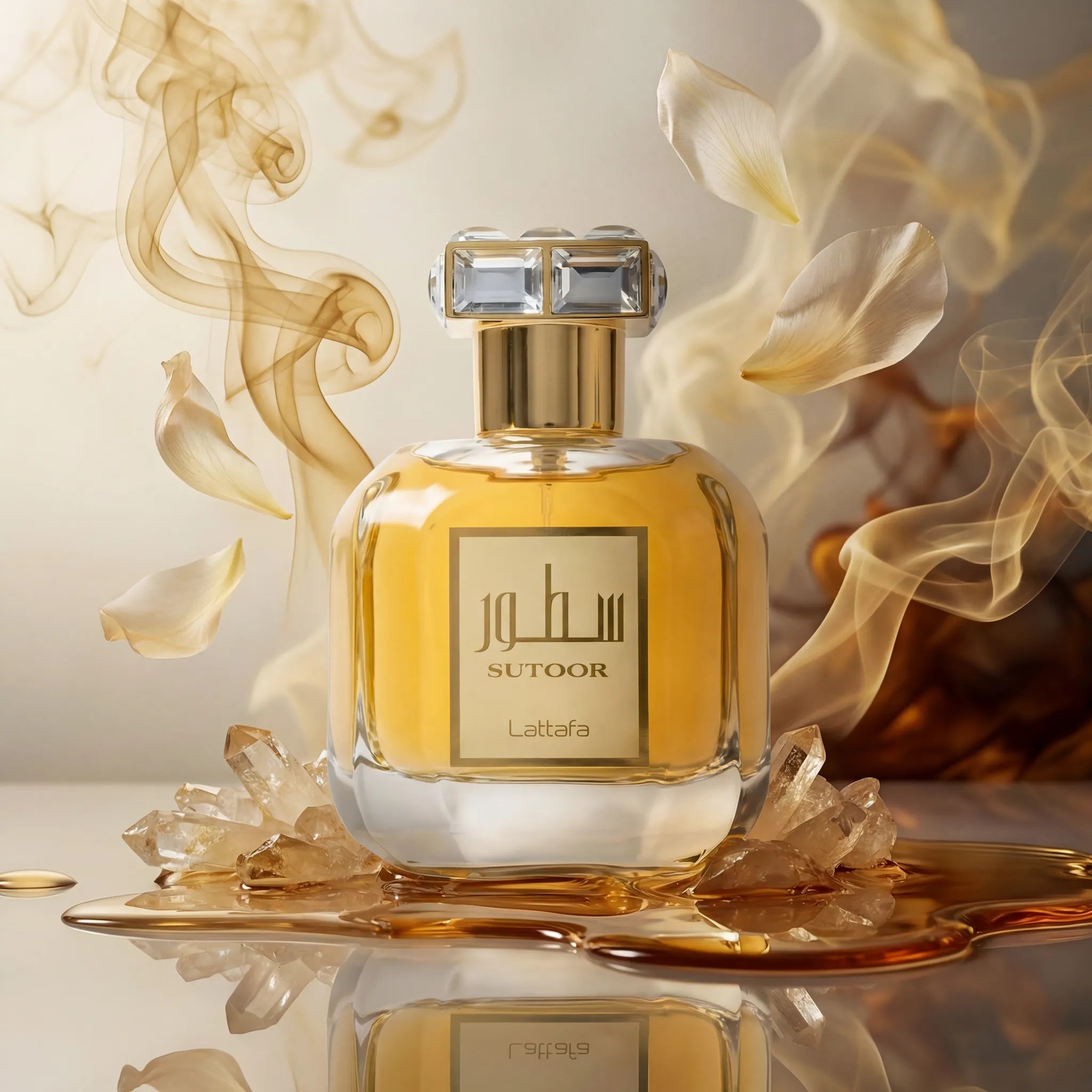 Sutoor Lattafa Eau de Parfum Para Mujer con fondo creativo de minerales