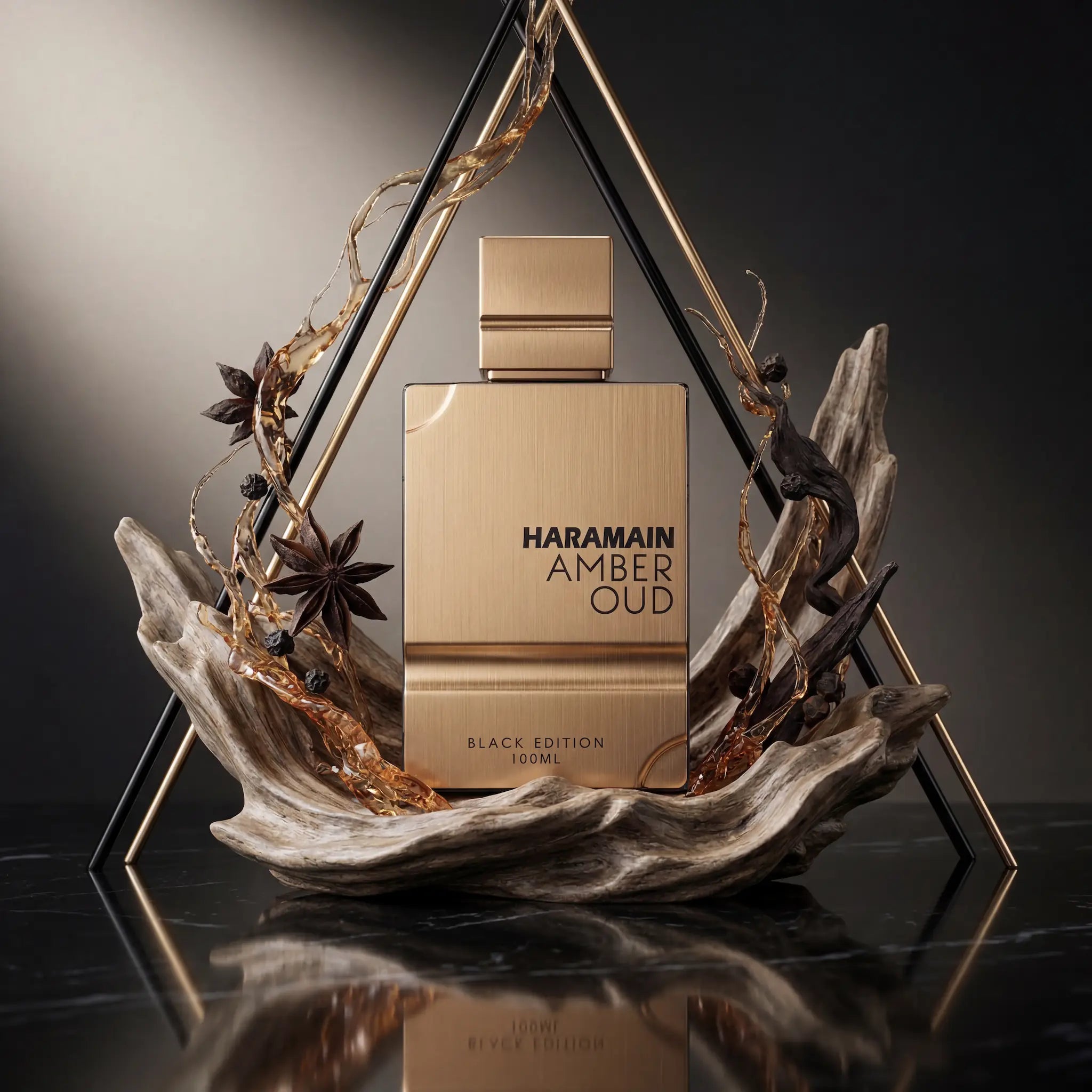 Amber_Oud_Black_Edition_Al_Haramain_Fondo_Artistico