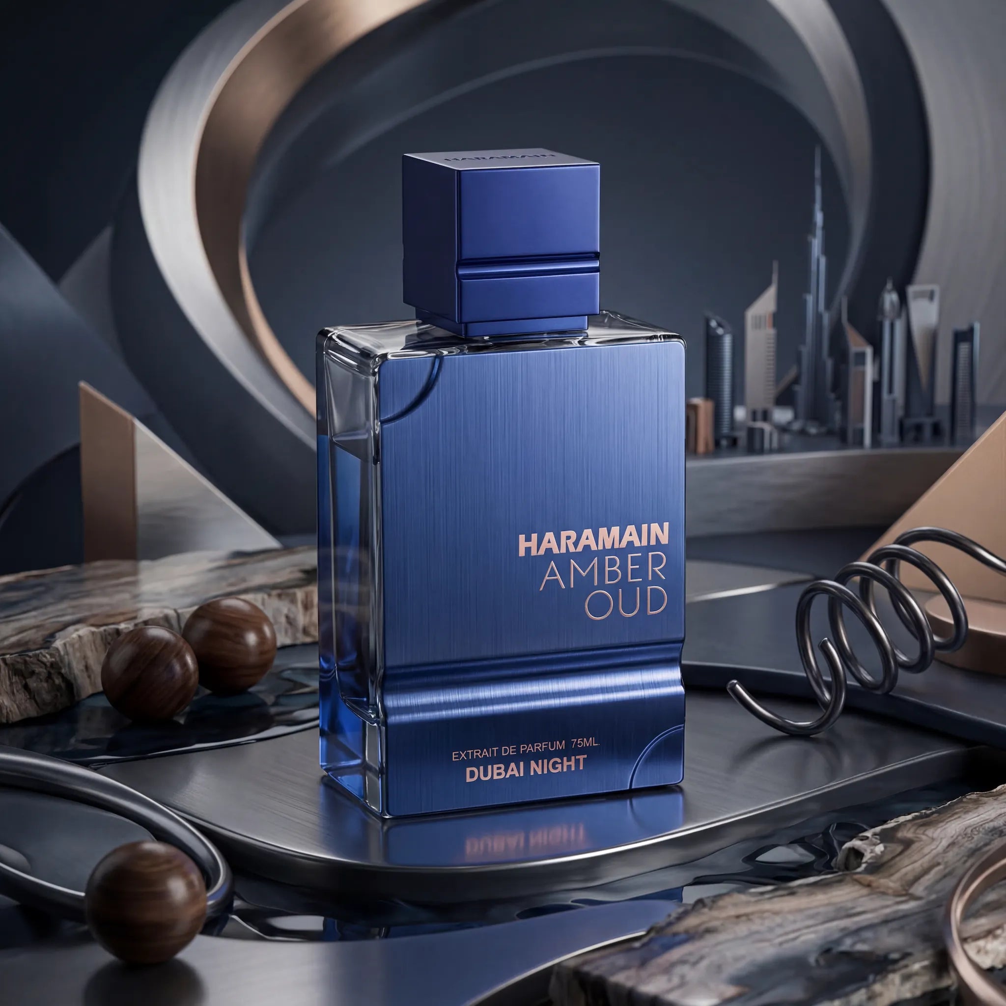 Amber_Oud_Dubai_Night_Al_Haramain_Fondo_Artistico
