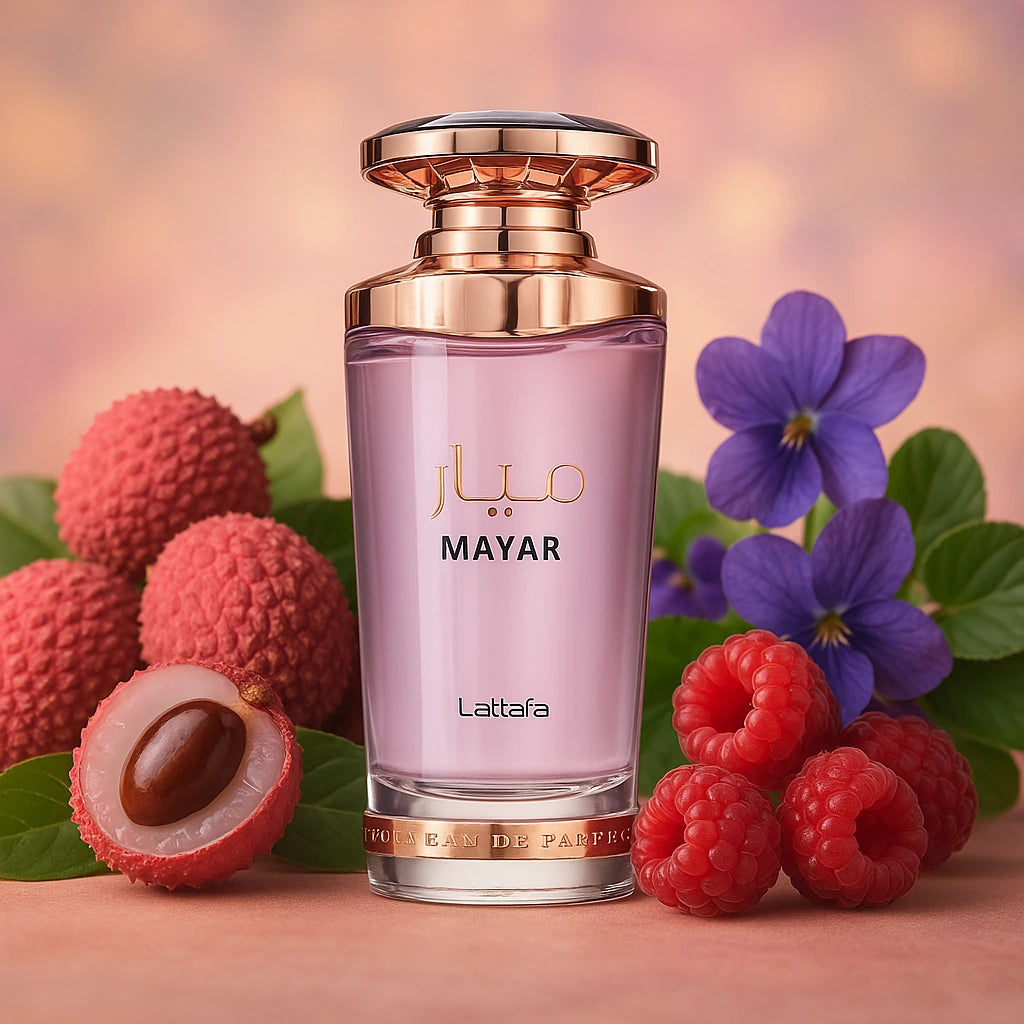 Mayar Lattafa Eau de Parfum Para Mujer con fondo de frutas