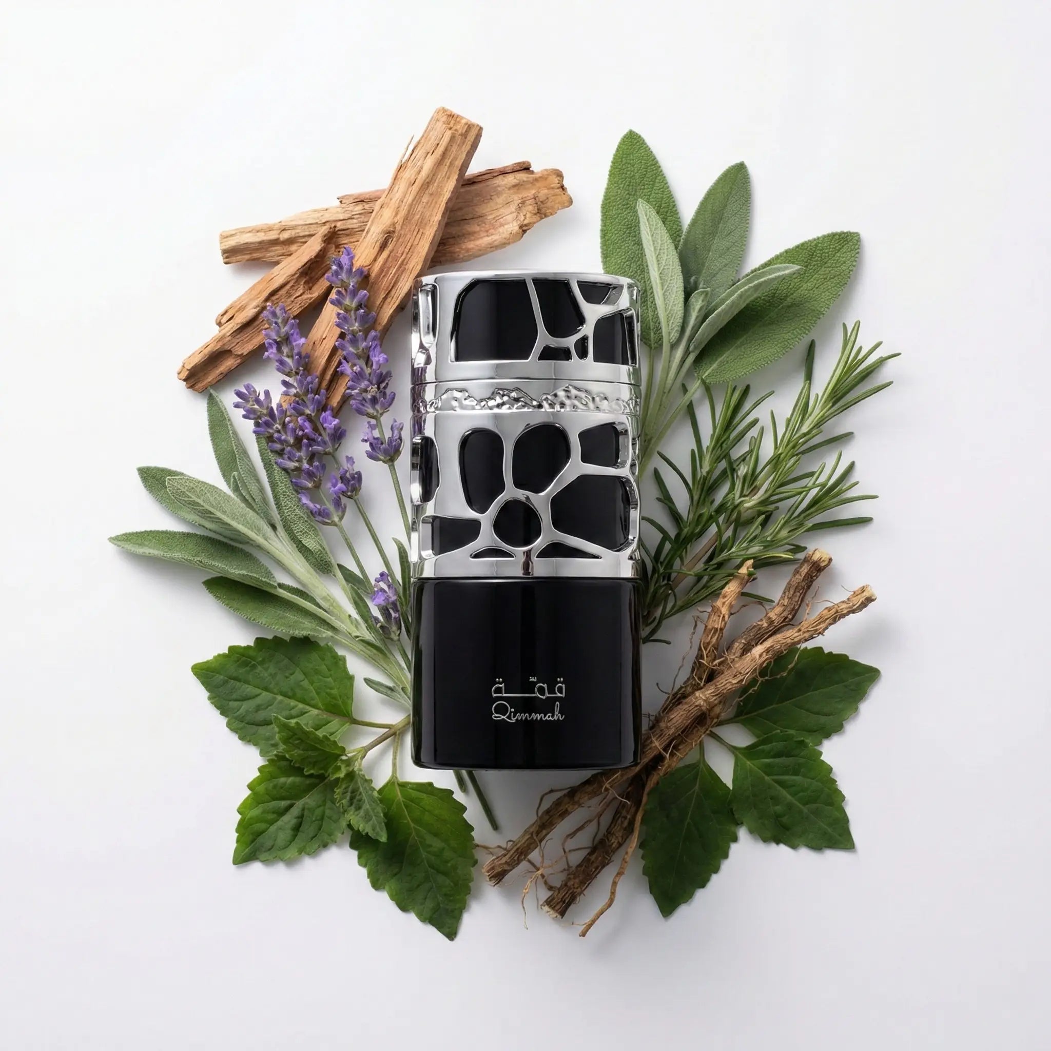 Qimmah for Men Lattafa Eau de Parfum Para Hombre con fondo de ingredientes